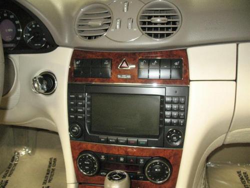 Mercedes-Benz CLK Class 2008 photo 5