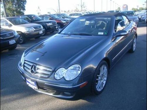 Mercedes-Benz CLK Class 2008 photo 2