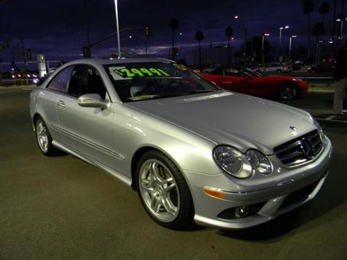 Mercedes-Benz CLK Class 2008 photo 1