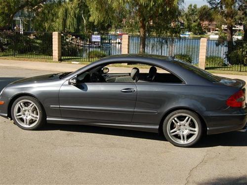 Mercedes-Benz CLK Class 2008 photo 3