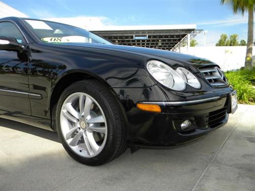 Mercedes-Benz CLK Class 2008 photo 3