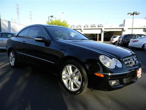 Mercedes-Benz CLK Class 2008 photo 4