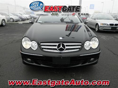 Mercedes-Benz CLK Class 2008 photo 3