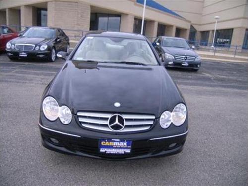 Mercedes-Benz CLK Class 2008 photo 1