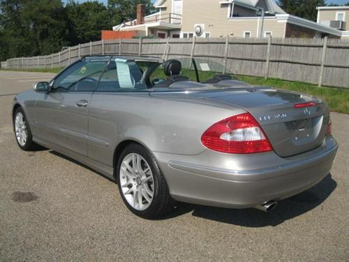 Mercedes-Benz CLK Class 2008 photo 1