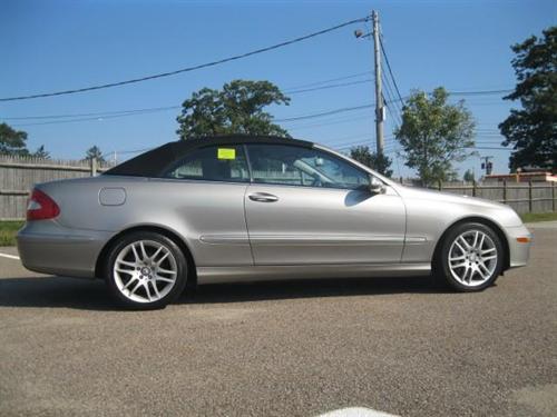 Mercedes-Benz CLK Class 2008 photo 2