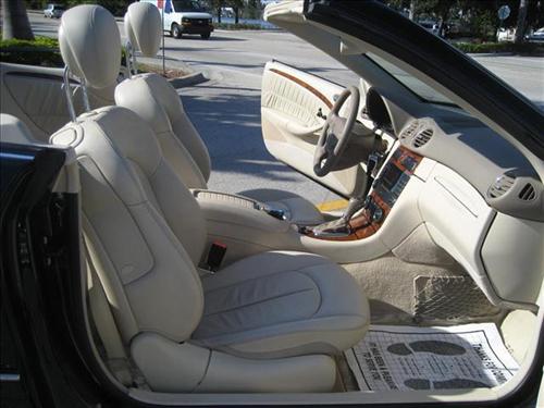 Mercedes-Benz CLK Class 2008 photo 4