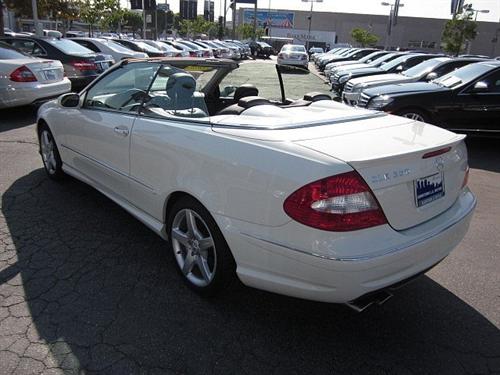 Mercedes-Benz CLK Class 2009 photo 1