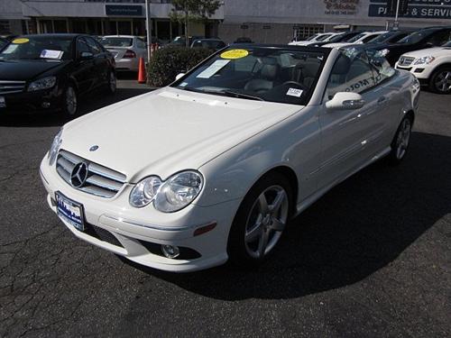 Mercedes-Benz CLK Class 2009 photo 4