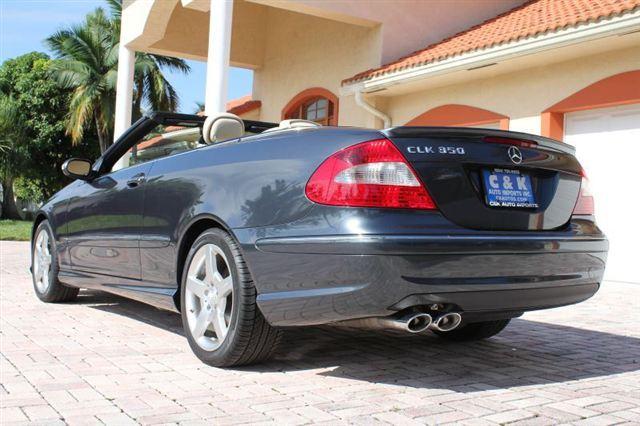 Mercedes-Benz CLK Class 2009 photo 2