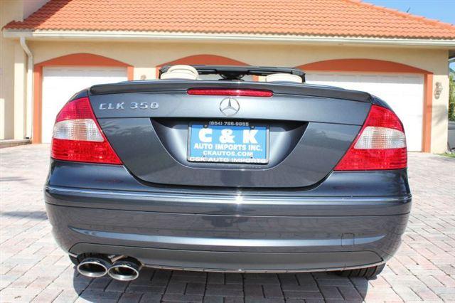 Mercedes-Benz CLK Class 2009 photo 3