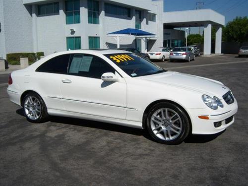 Mercedes-Benz CLK Class 2009 photo 2