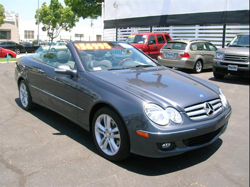 Mercedes-Benz CLK Class 2009 photo 3