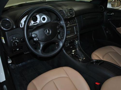 Mercedes-Benz CLK Class 2009 photo 5