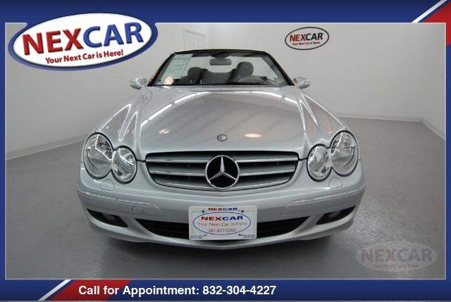 Mercedes-Benz CLK Class 2009 photo 5