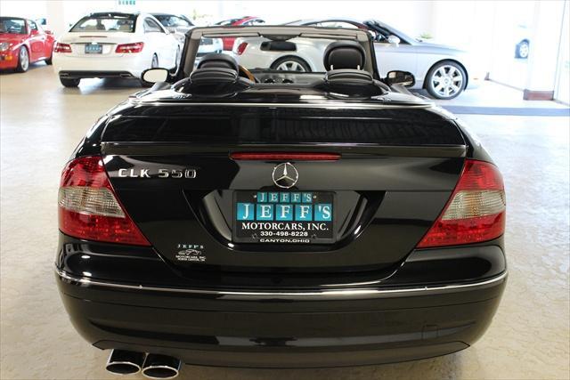 Mercedes-Benz CLK Class 2009 photo 5