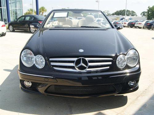 Mercedes-Benz CLK Class 2009 photo 1