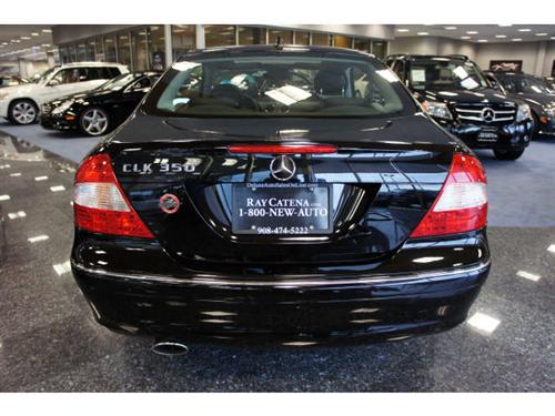 Mercedes-Benz CLK Class 2009 photo 4