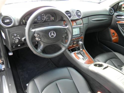 Mercedes-Benz CLK Class 2009 photo 1