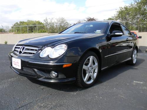 Mercedes-Benz CLK Class 2009 photo 5