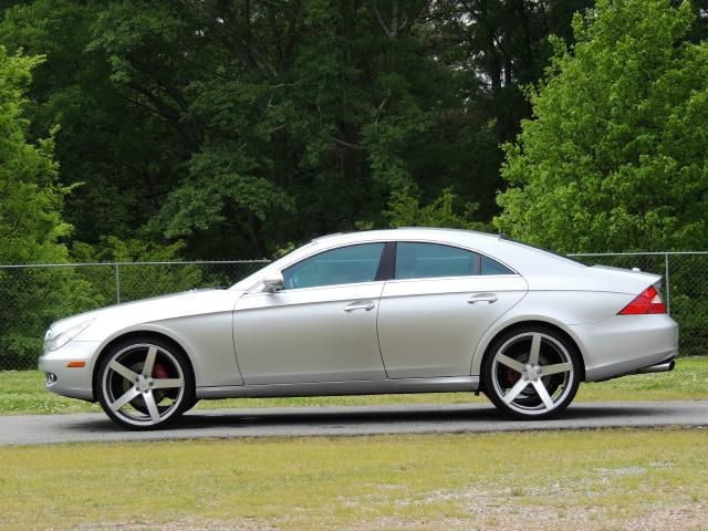 Mercedes-Benz CLS-Class 2006 photo 2