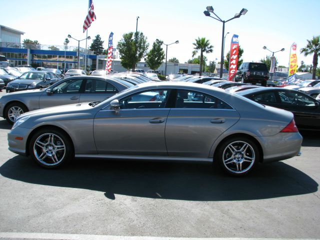 Mercedes-Benz CLS-Class 2006 photo 2