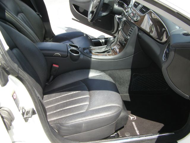 Mercedes-Benz CLS-Class 2007 photo 25