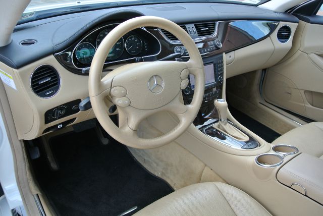 Mercedes-Benz CLS-Class 2007 photo 16