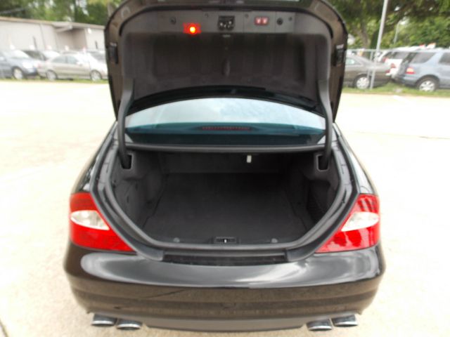 Mercedes-Benz CLS-Class 2008 photo 26