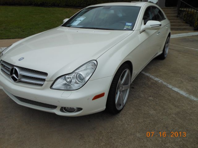 Mercedes-Benz CLS-Class 2009 photo 3