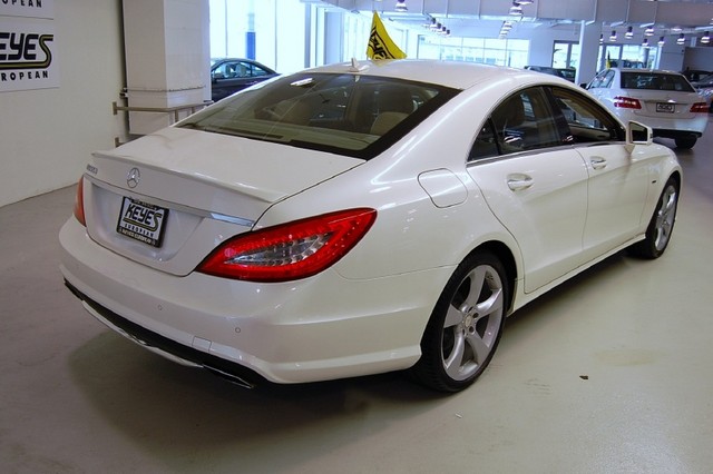 Mercedes-Benz CLS-Class 2012 photo 4