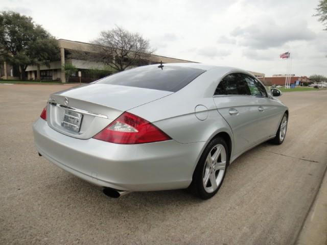 Mercedes-Benz CLS Class 2006 photo 3