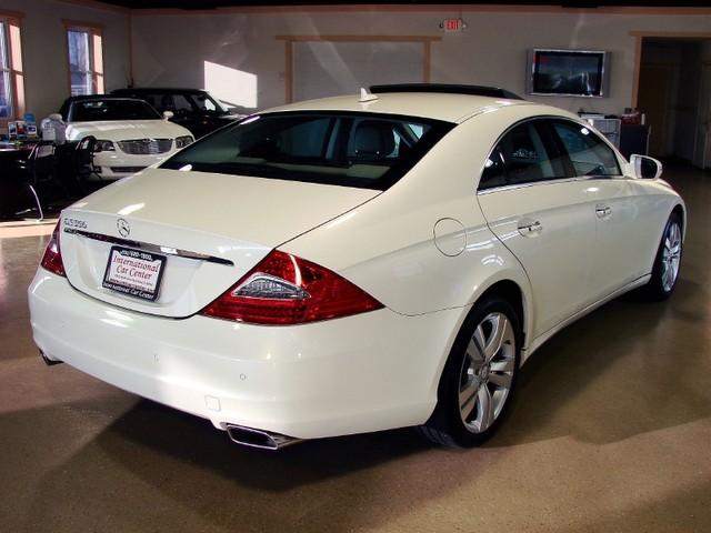 Mercedes-Benz CLS Class 2009 photo 5