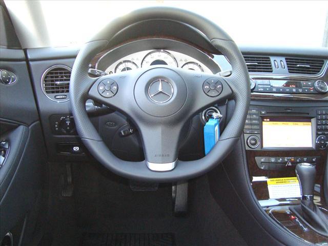 Mercedes-Benz CLS Class 2010 photo 4