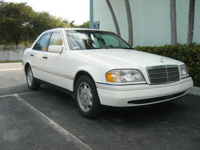 Mercedes-Benz C Class 1996 photo 4