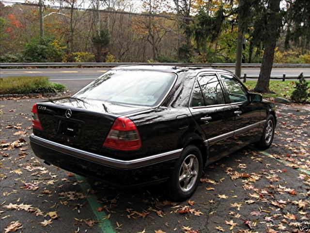 Mercedes-Benz C Class 1996 photo 2