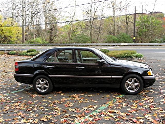 Mercedes-Benz C Class 1996 photo 3