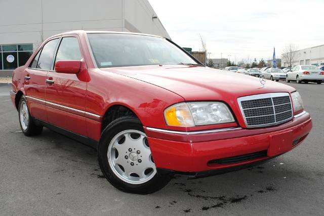 Mercedes-Benz C Class LS Ultimate Sedan