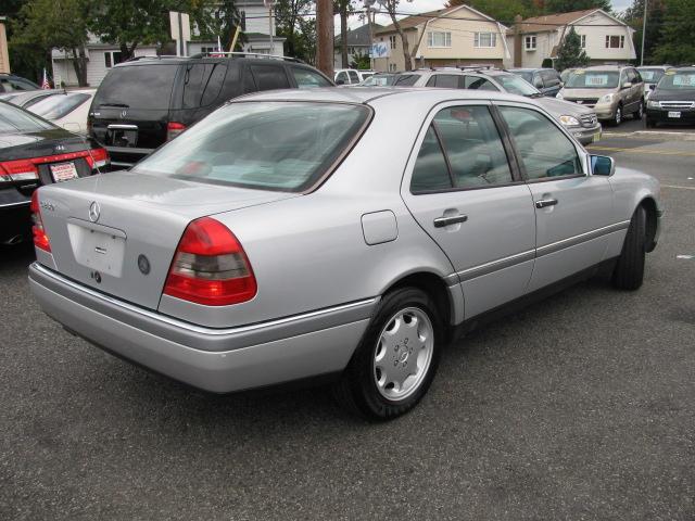 Mercedes-Benz C Class 1997 photo 1