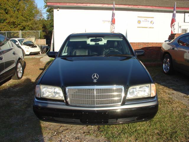 Mercedes-Benz C Class LS Ultimate Sedan