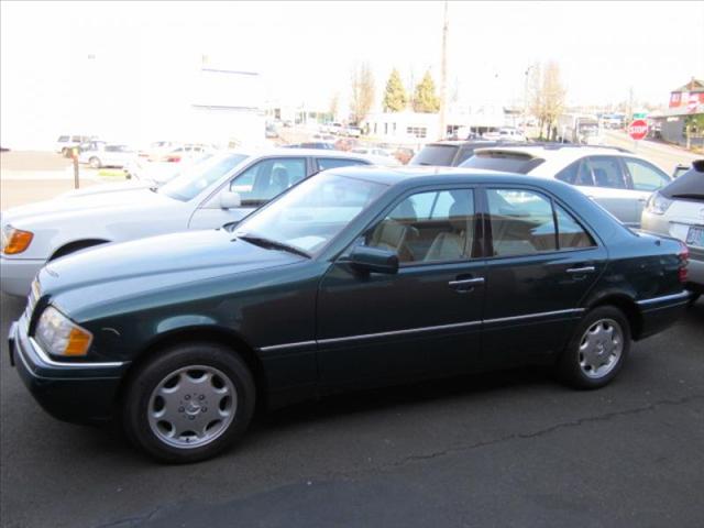 Mercedes-Benz C Class V8 - AWD Sedan