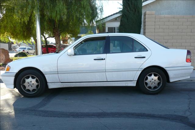 Mercedes-Benz C Class 1999 photo 3