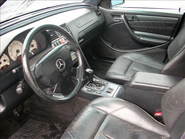 Mercedes-Benz C Class 1999 photo 1