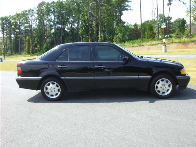 Mercedes-Benz C Class LS Ultimate Sedan