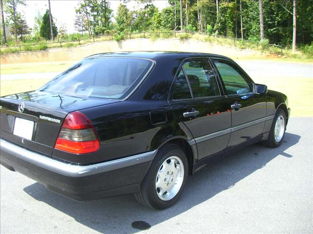 Mercedes-Benz C Class 1999 photo 1