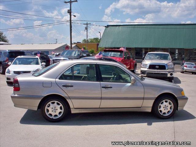 Mercedes-Benz C Class 1999 photo 3