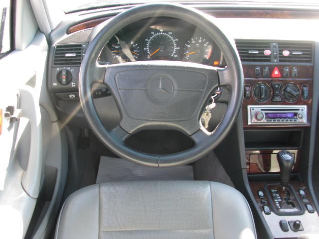 Mercedes-Benz C Class 1999 photo 4