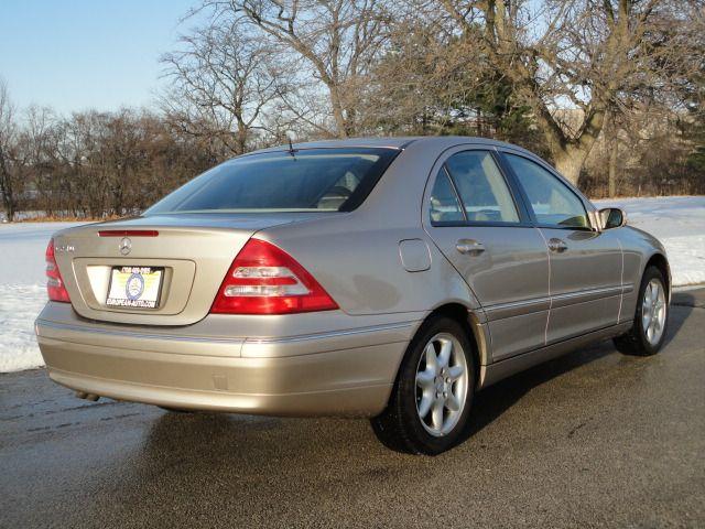 Mercedes-Benz C Class 2003 photo 2