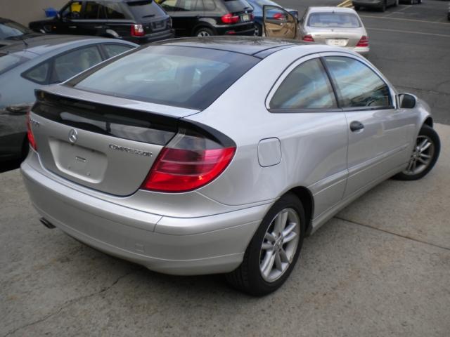 Mercedes-Benz C Class 2003 photo 4