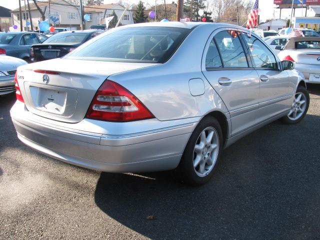 Mercedes-Benz C Class 2003 photo 4